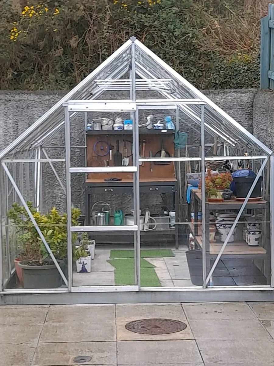 12' x 8' GREENHOUSE - Image 2