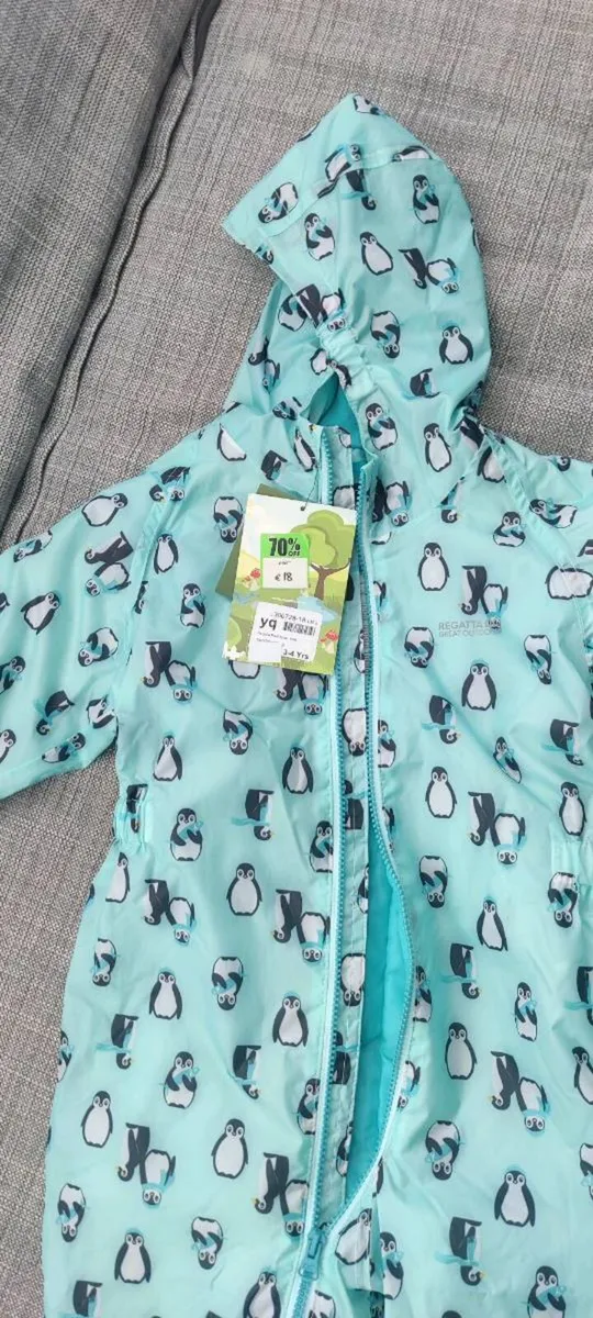 Kids rain suit 3-4yrs - Image 2