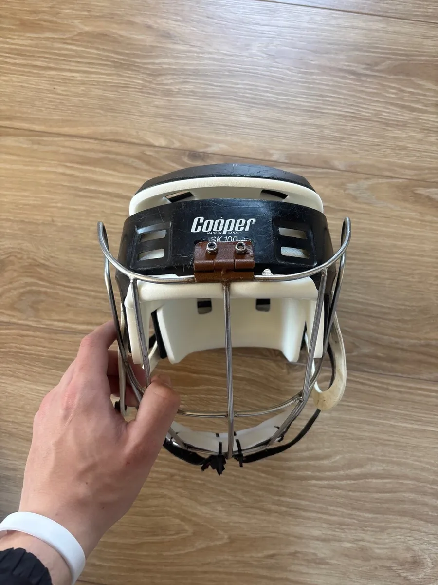 black oldstyle cooper helmet. - Image 1