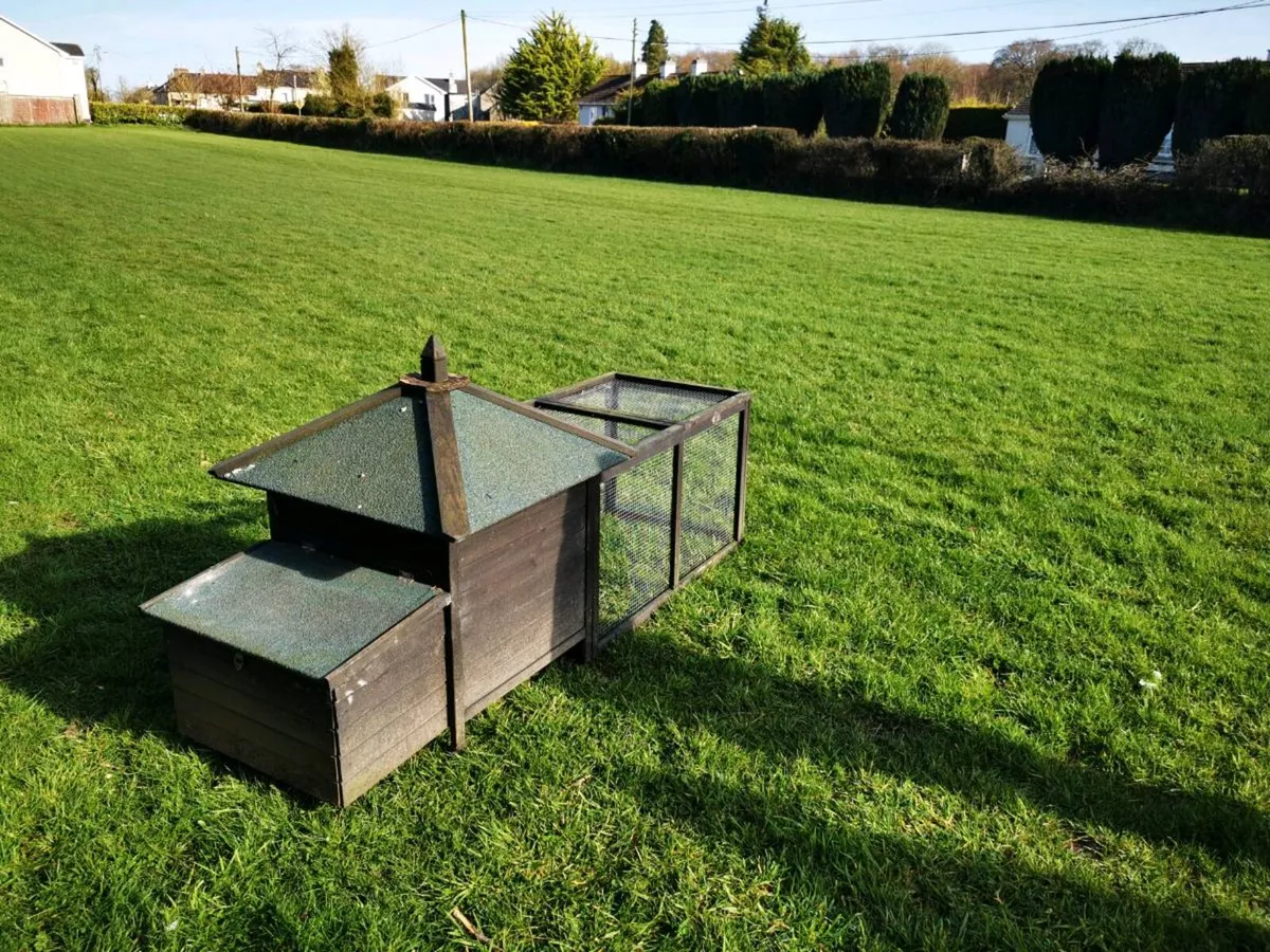 Chicken Coop - Image 1