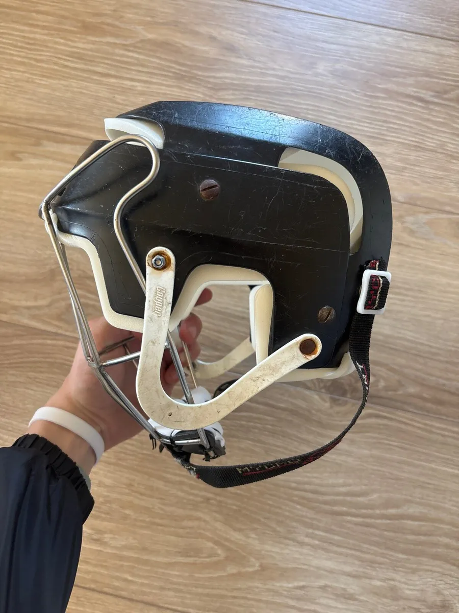black oldstyle cooper helmet. - Image 2
