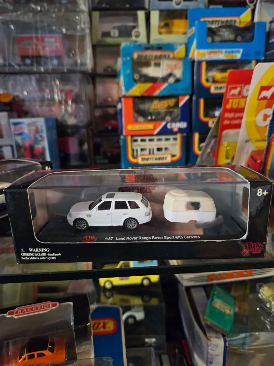 Corgi Range Rover and Caravan