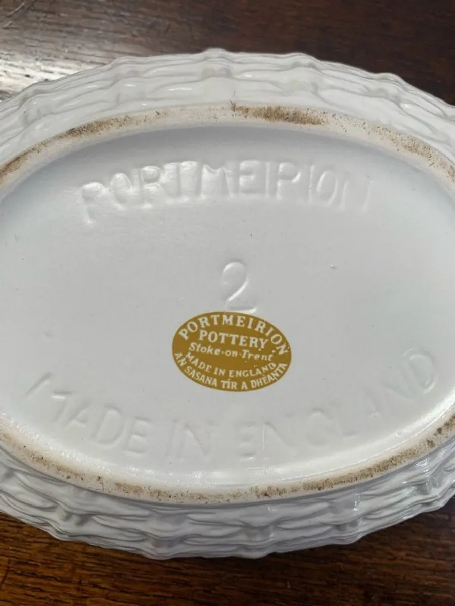 Pair of Portmeirion pottery hen tureens. - Image 4