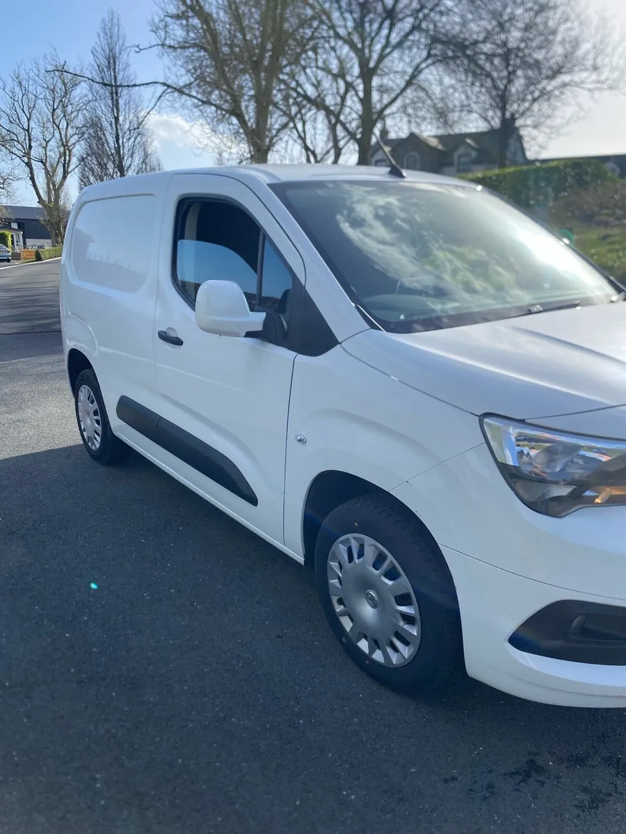 Vauxhall Combo - Image 1
