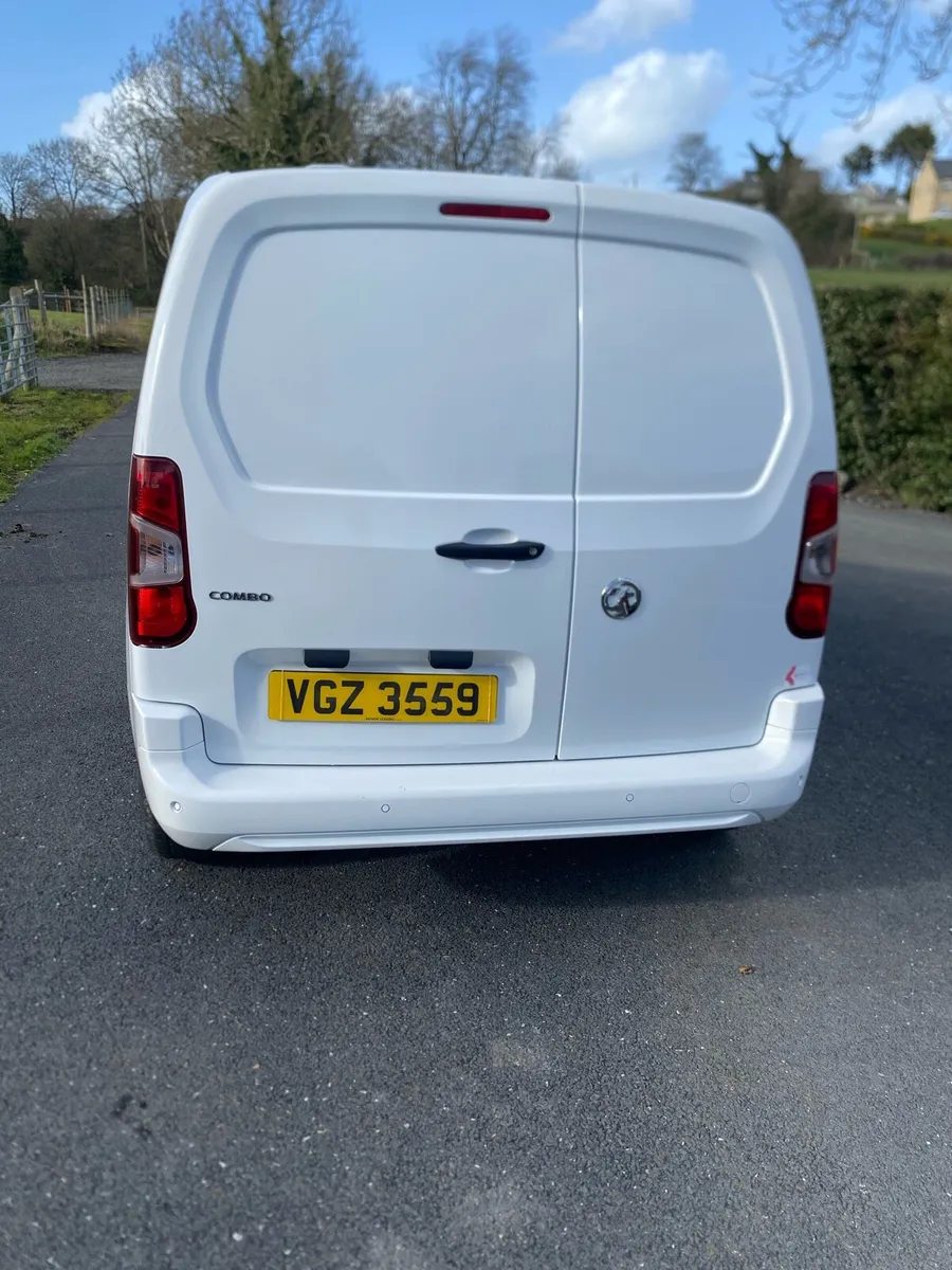 Vauxhall Combo - Image 4