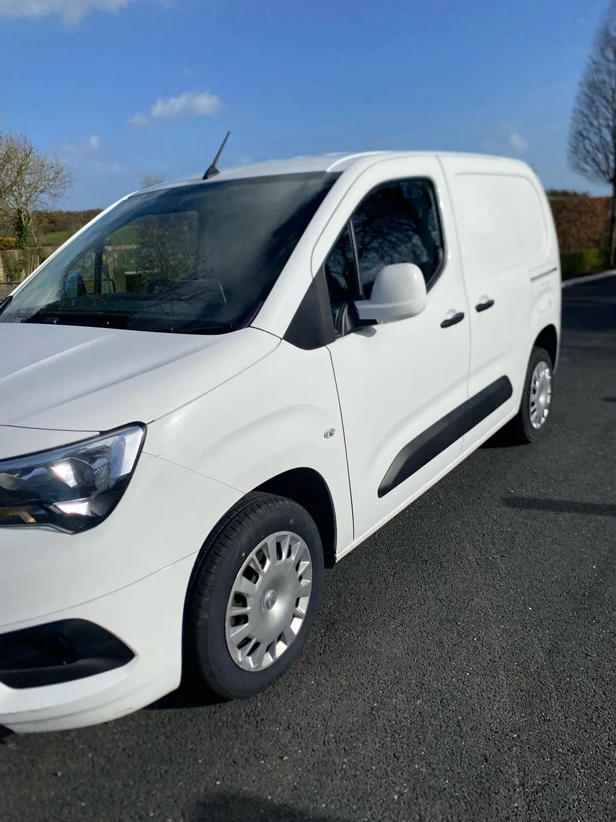 Vauxhall Combo - Image 2