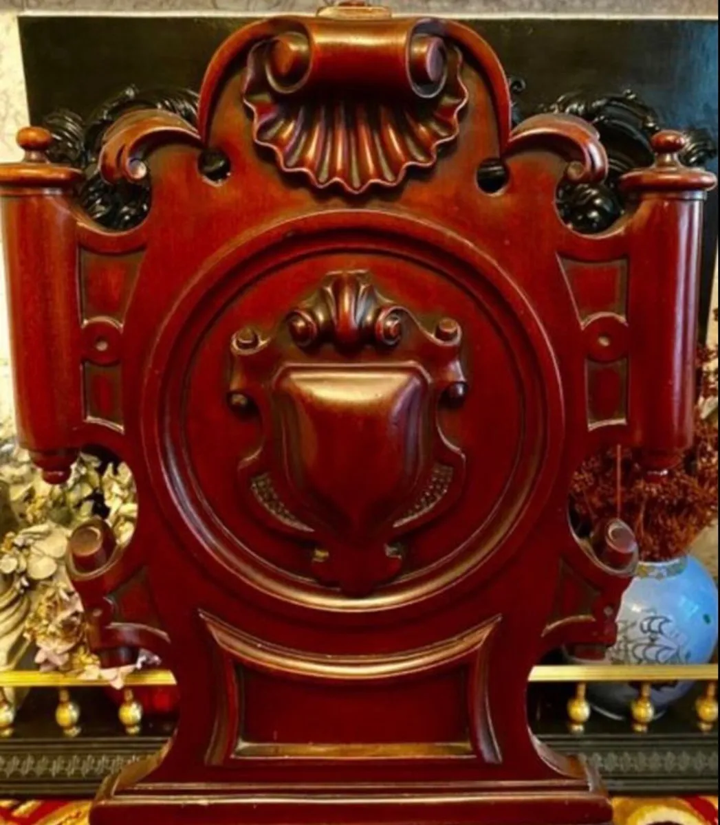 Mahogany Shield back Hall chair - Image 4