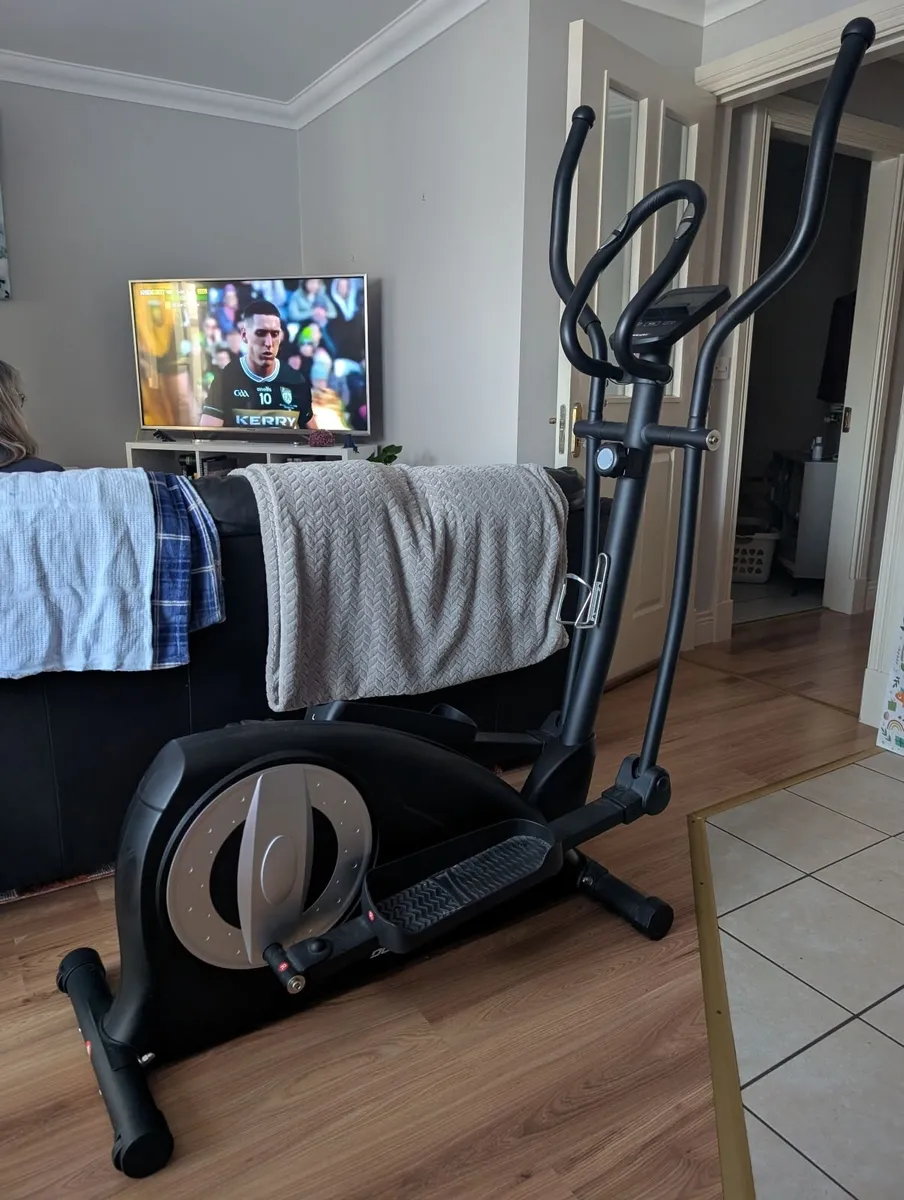 Elliptical - Image 1