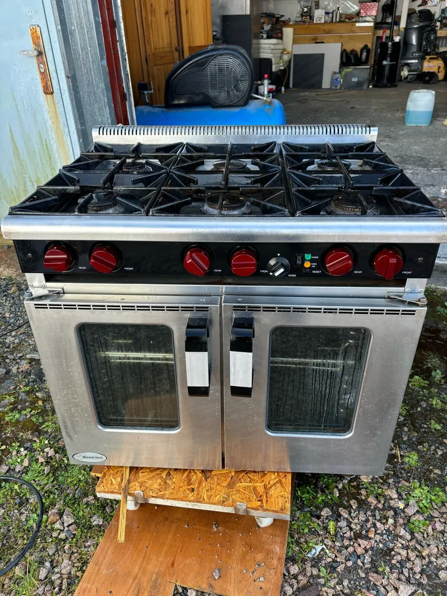 Commercial gas cooker - Image 2