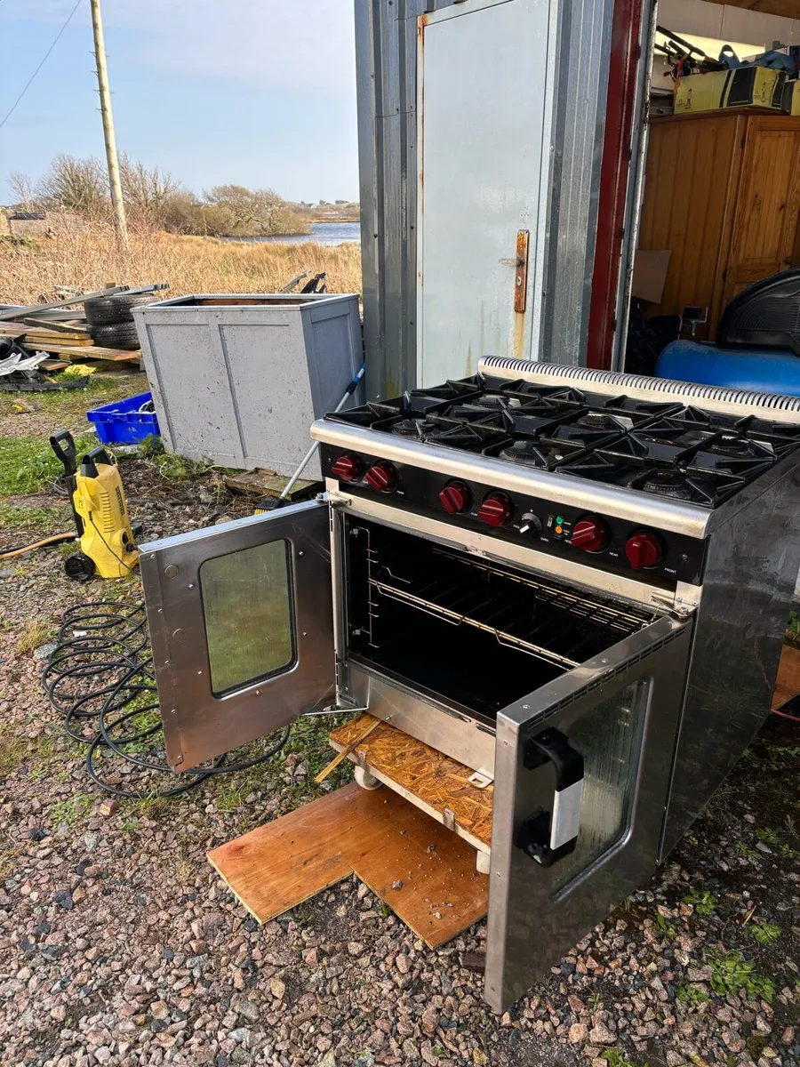 Commercial gas cooker - Image 3