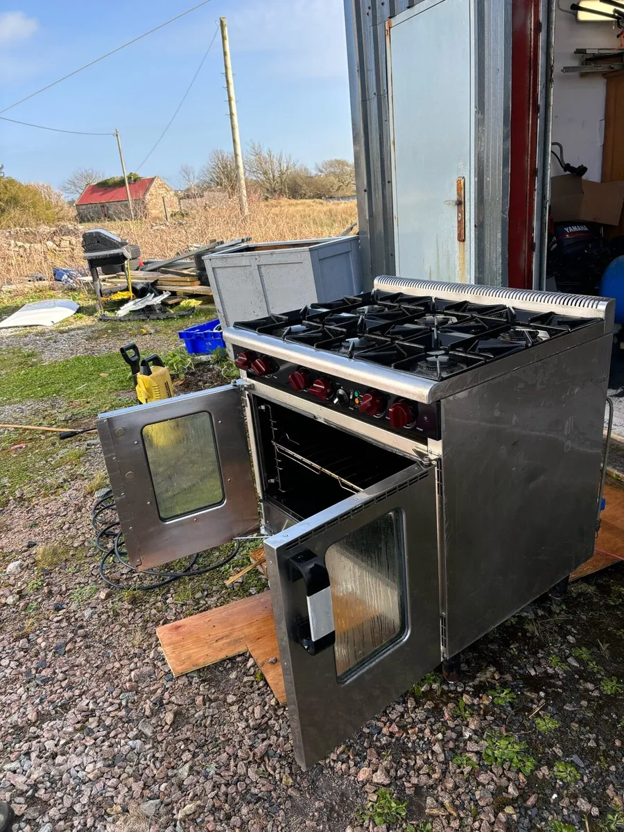 Commercial gas cooker - Image 4