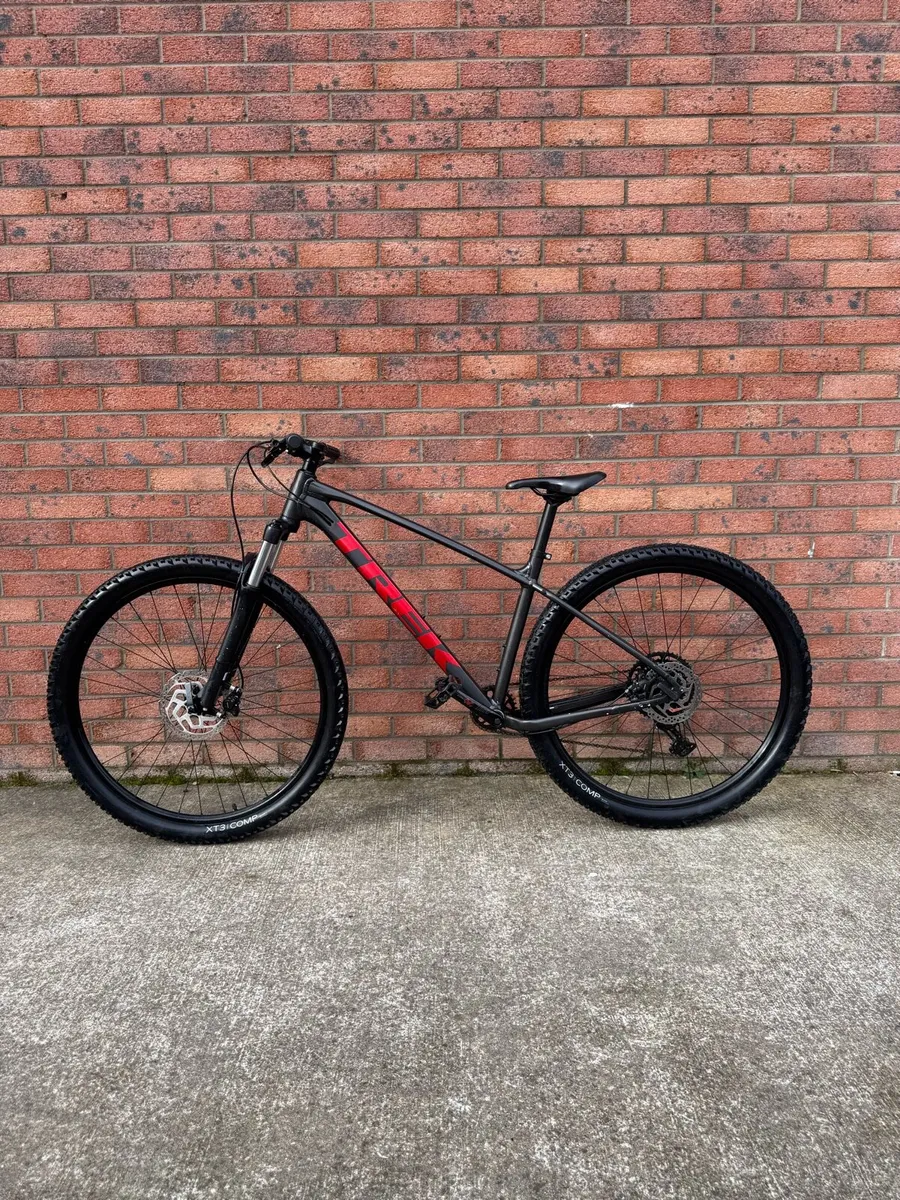 Trek Marlin 5 Gen 3 - Image 1