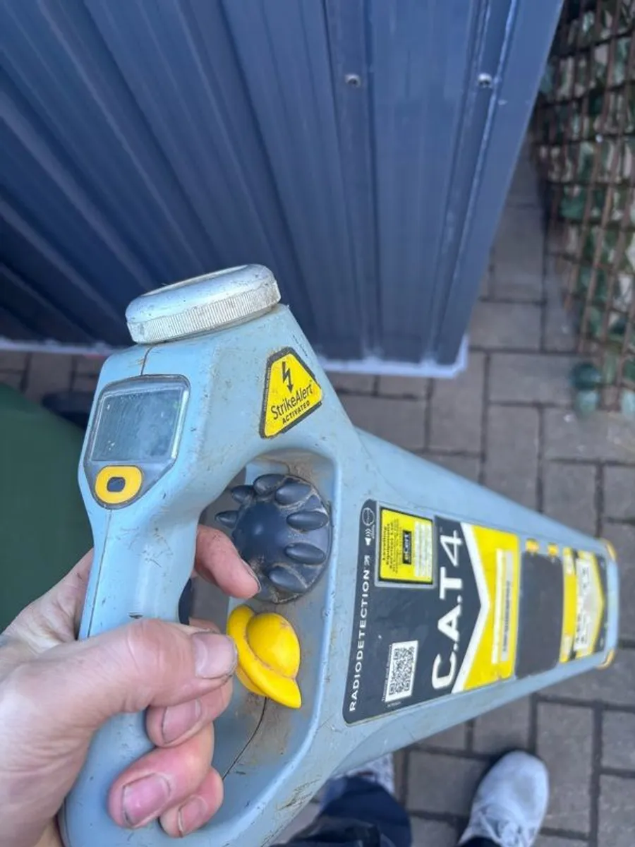 CAT 4 Radio detector - Image 3