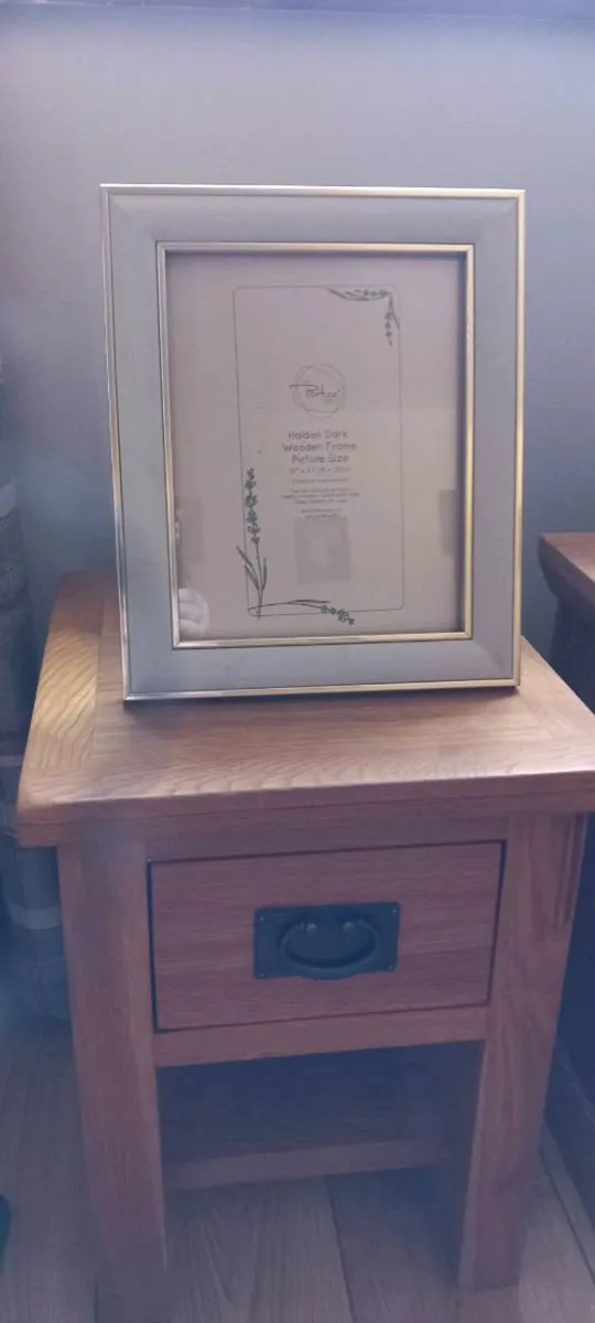 Ivory velvet with gold photo frame