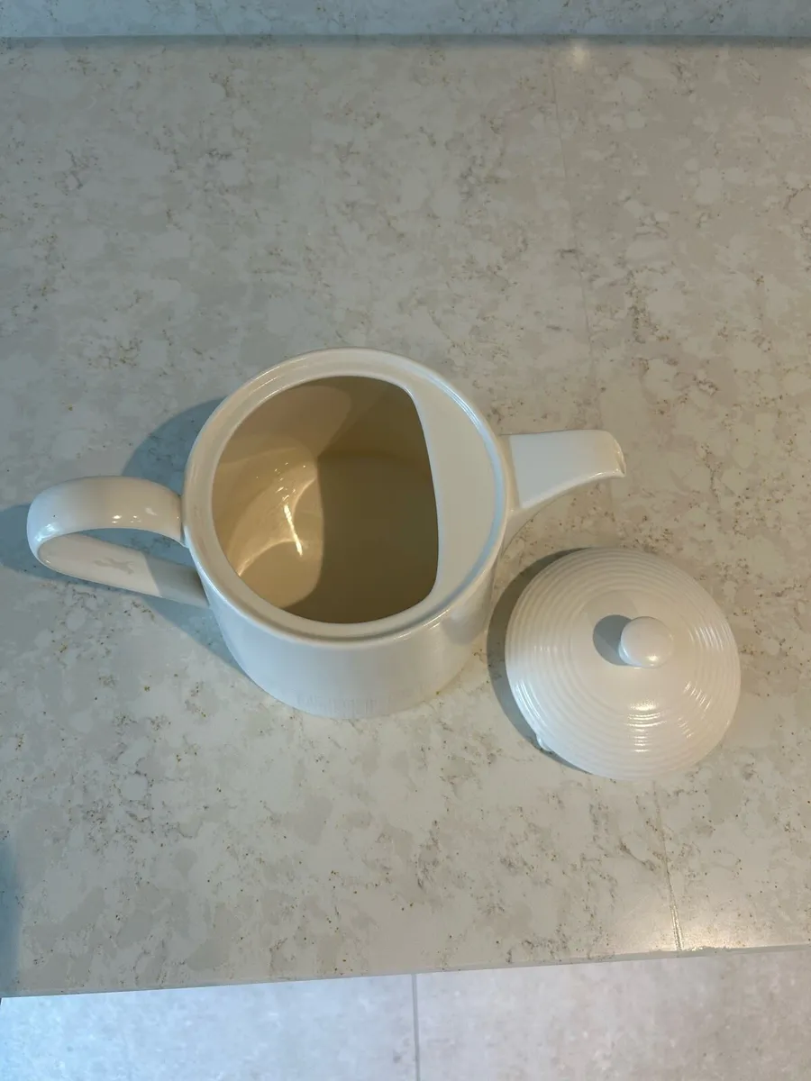 Wedgwood Tea Pot - Image 3