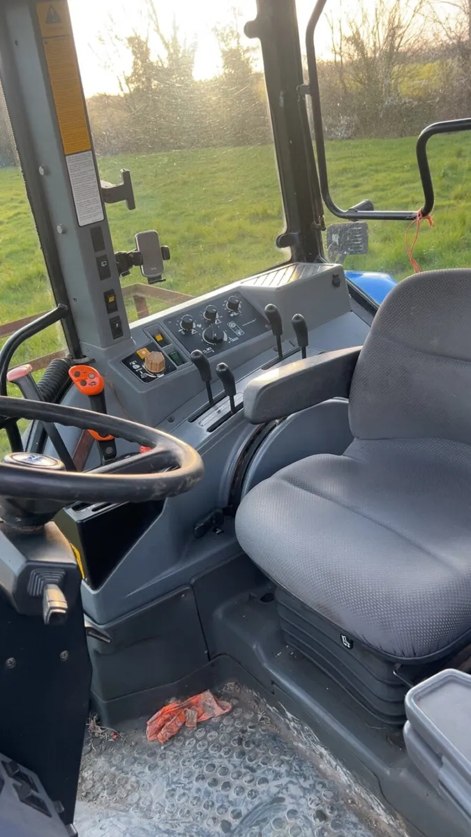New Holland 8340 - Image 3