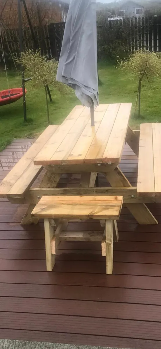 Picnic Table - Image 2
