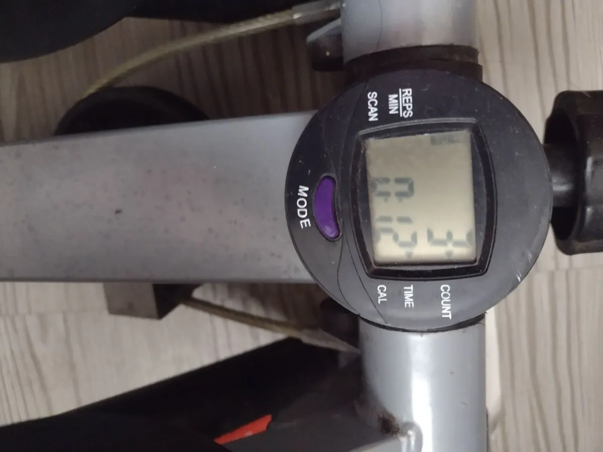 New V-Fit mini exercise stepper - Image 3