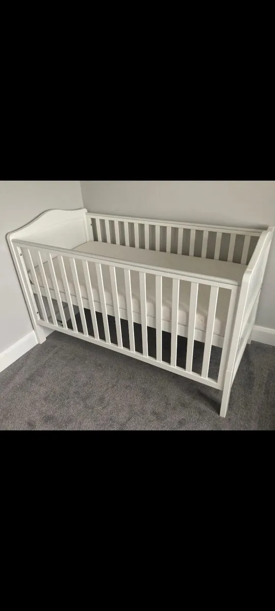 cot bed - Image 1