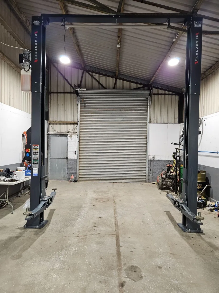 2 post car lift. - Image 2