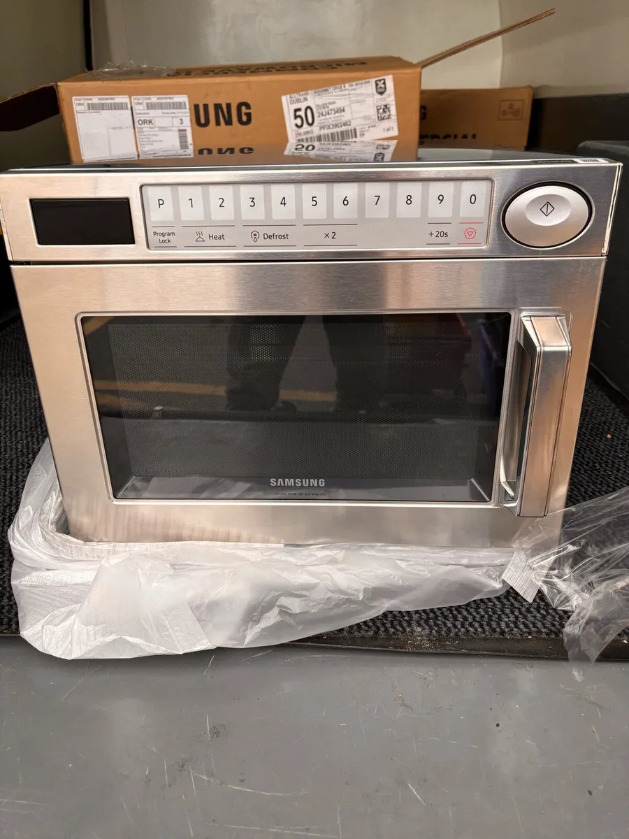 Samsung commercial microwave 1850w - Image 1
