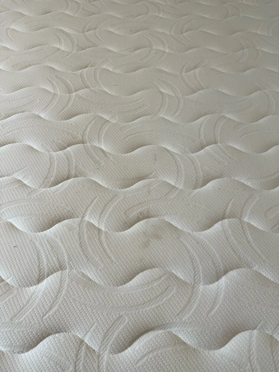 Double bed and mattress - great condition - Image 4