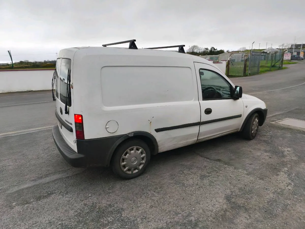 Trade in to clear ,, Opel combo ,,, taxed - Image 2