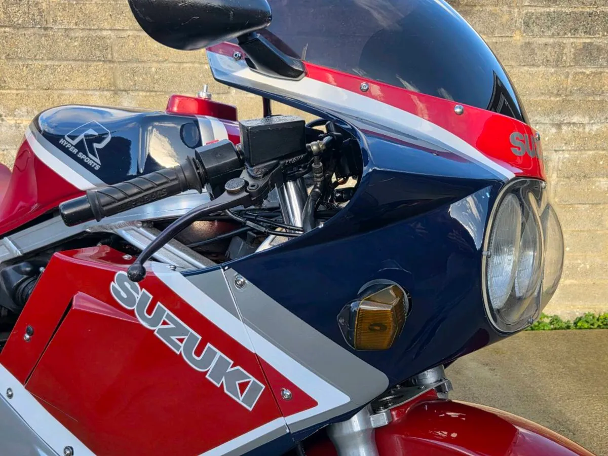 1986 Suzuki GSXR 750 Hypersport - Image 3