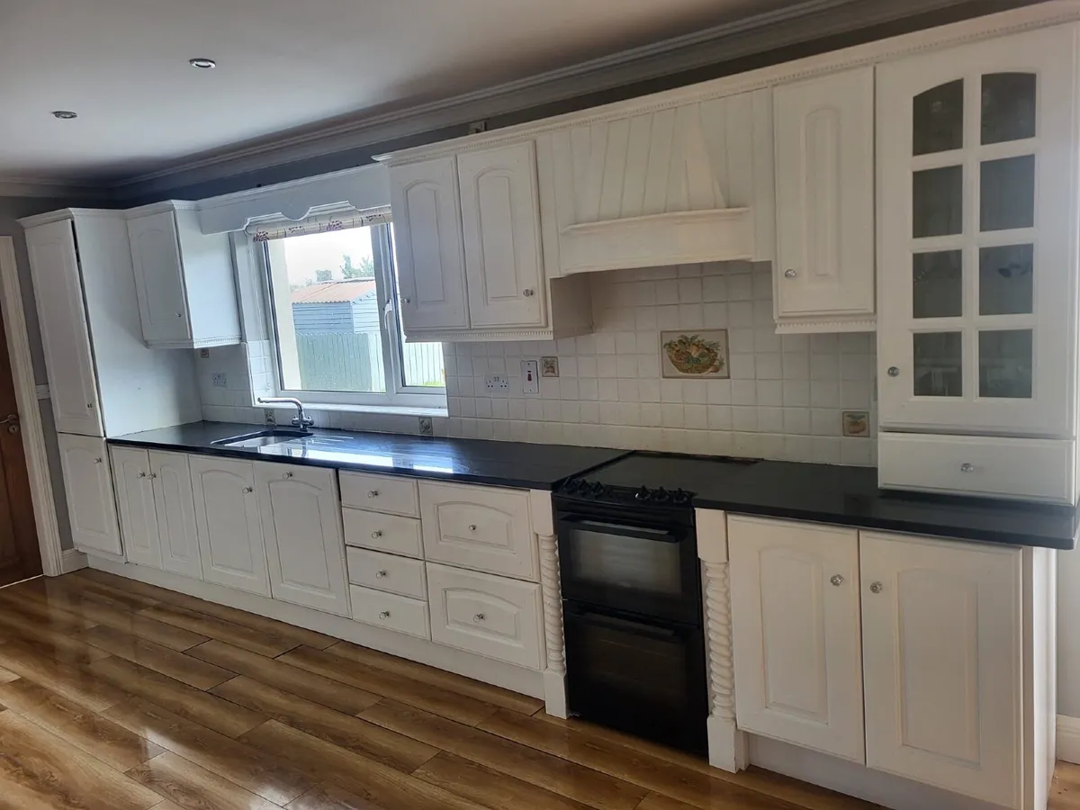 Kitchen Units - Image 2