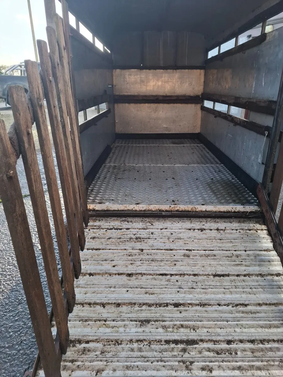 Cattle trailer - Image 3