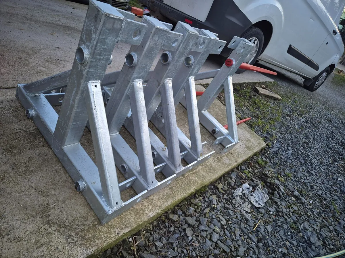 Bale Spike Frames - Image 3