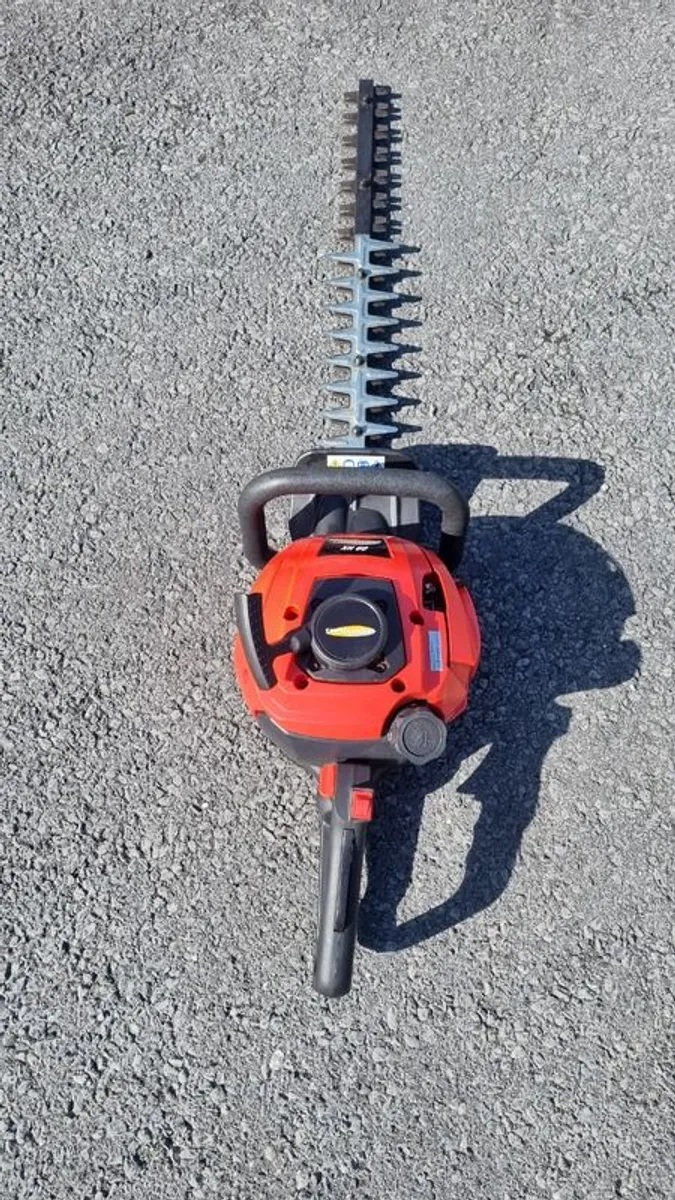 Castelgarden XH 60 Hedge Trimmer - Image 2