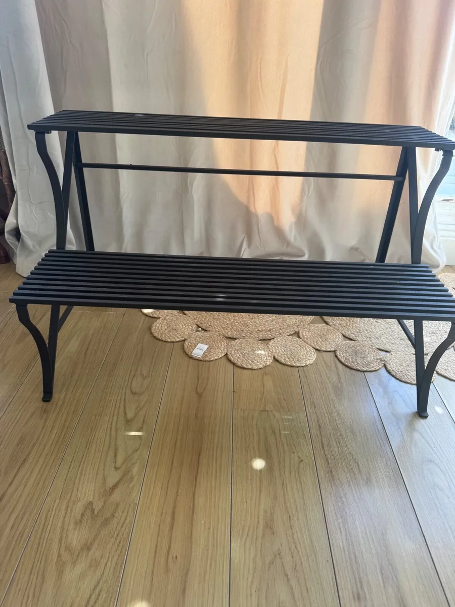 Plant stand - Image 1