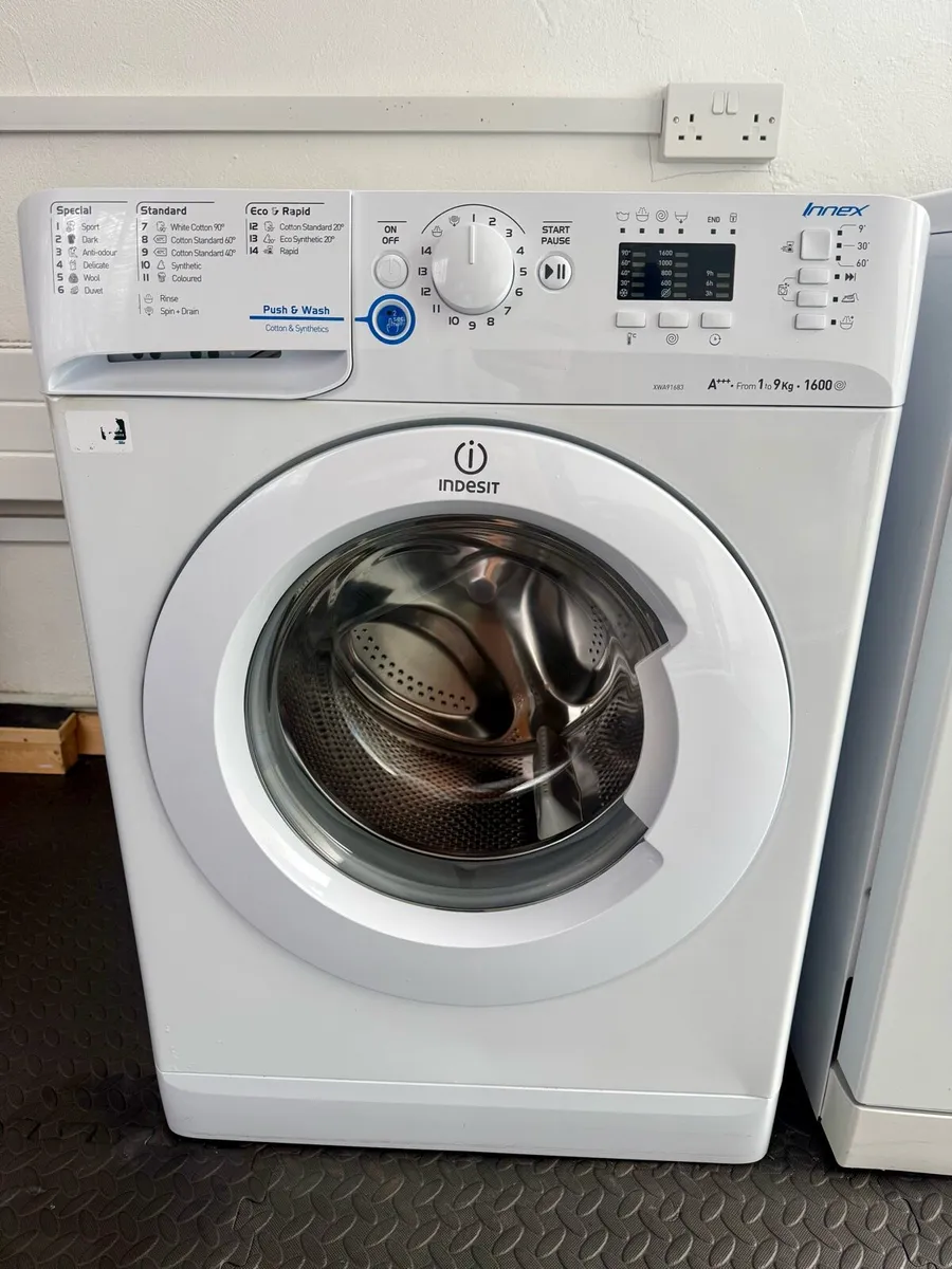 Indesit 9kg Washing Machine - Image 1