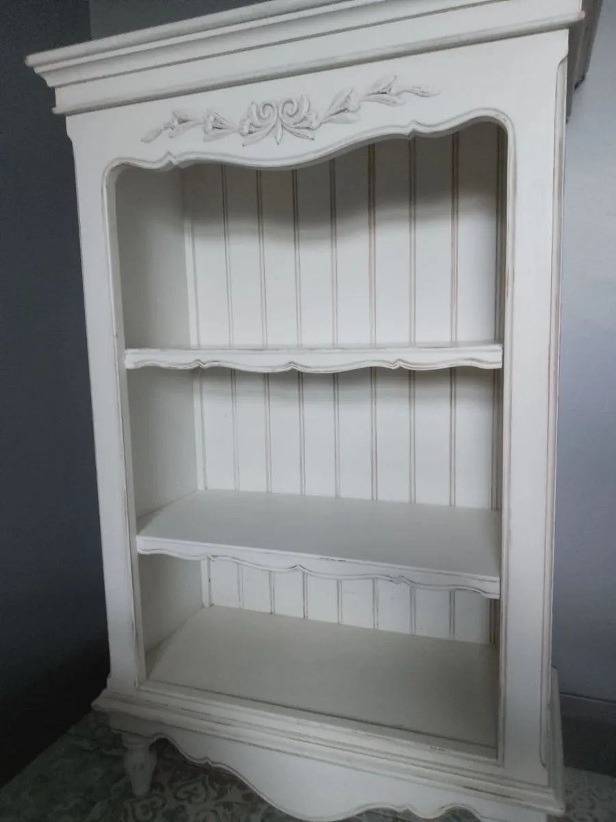 Bookcase - Image 1