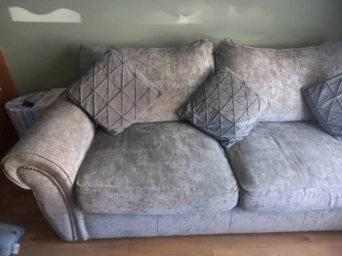 Sofa - Image 3