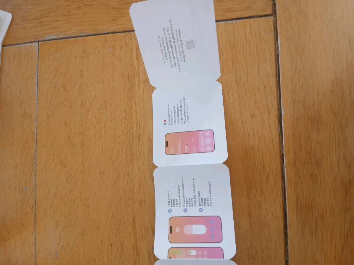 Apple airpods - Image 4