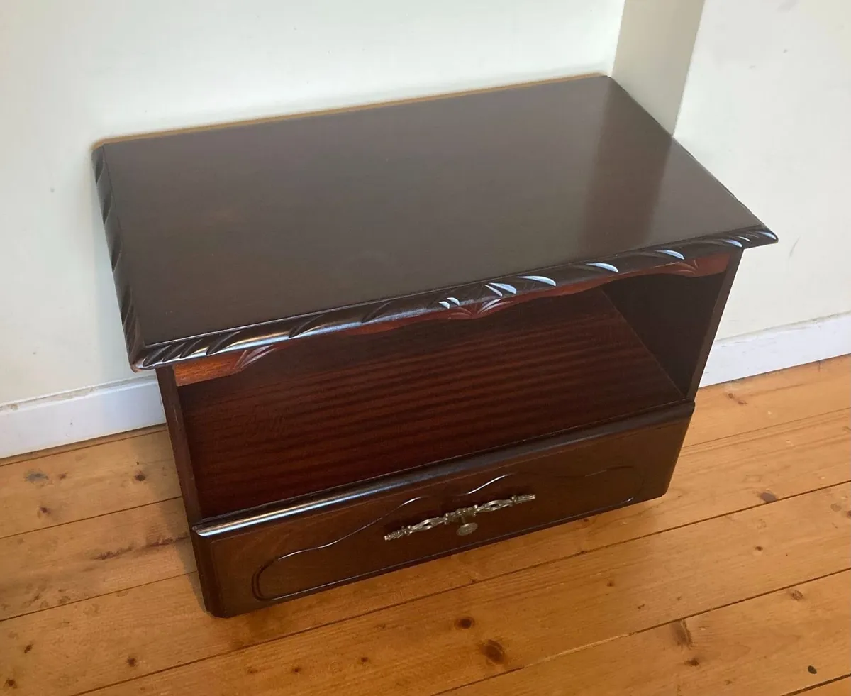 Rossmore Mahogany TV Unit / Storage Cabinet - Image 1