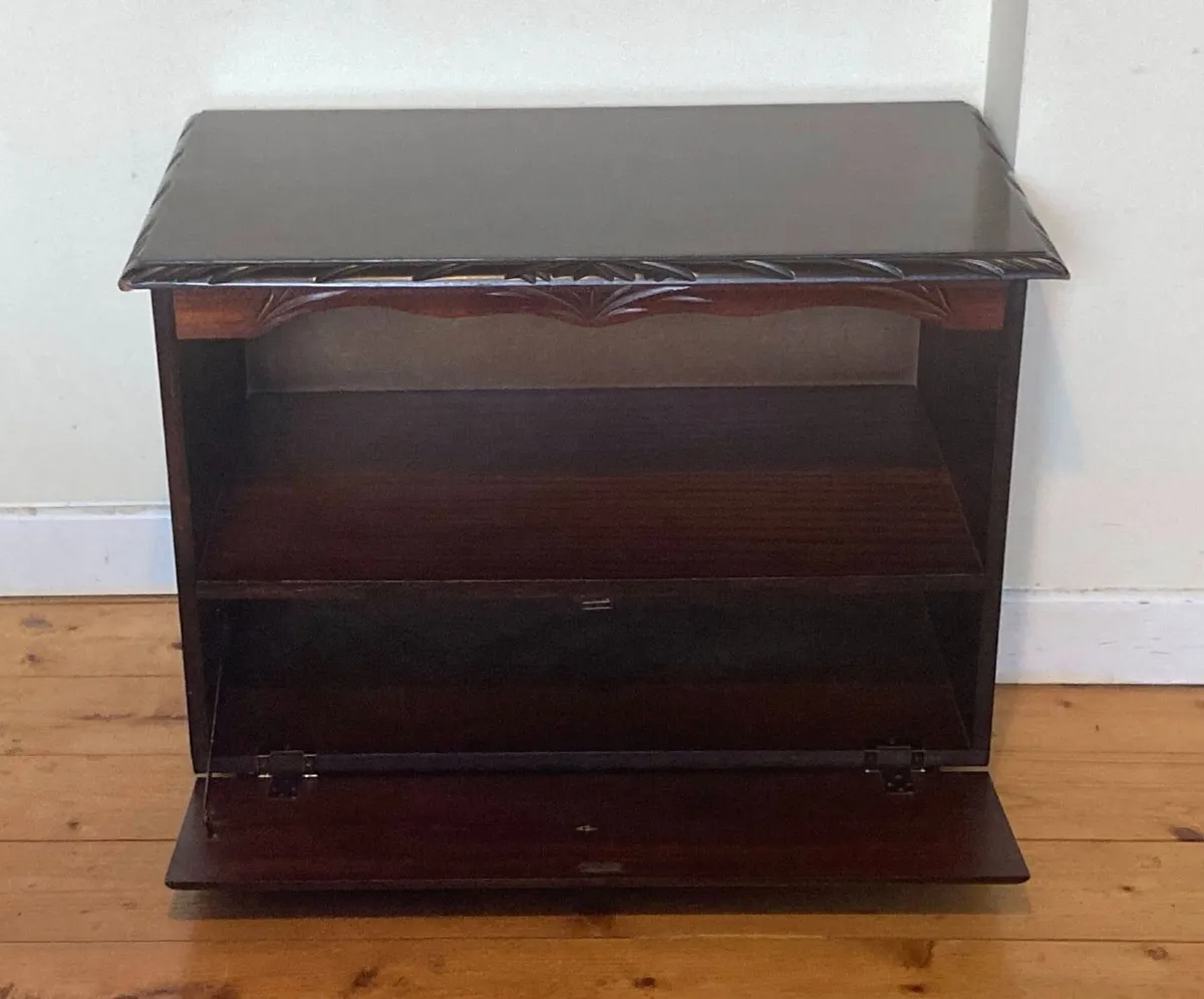 Rossmore Mahogany TV Unit / Storage Cabinet - Image 3