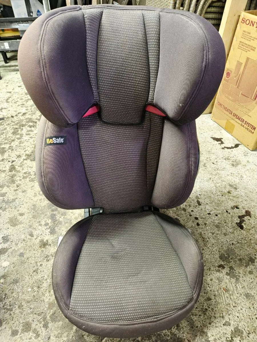 Child car seat - Image 1