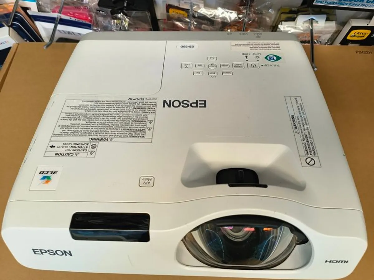 Epson EB-530 XGA HDMI VGA Short Throw 3200 Lumens HD (Lamp Hour: 2160) - Image 4