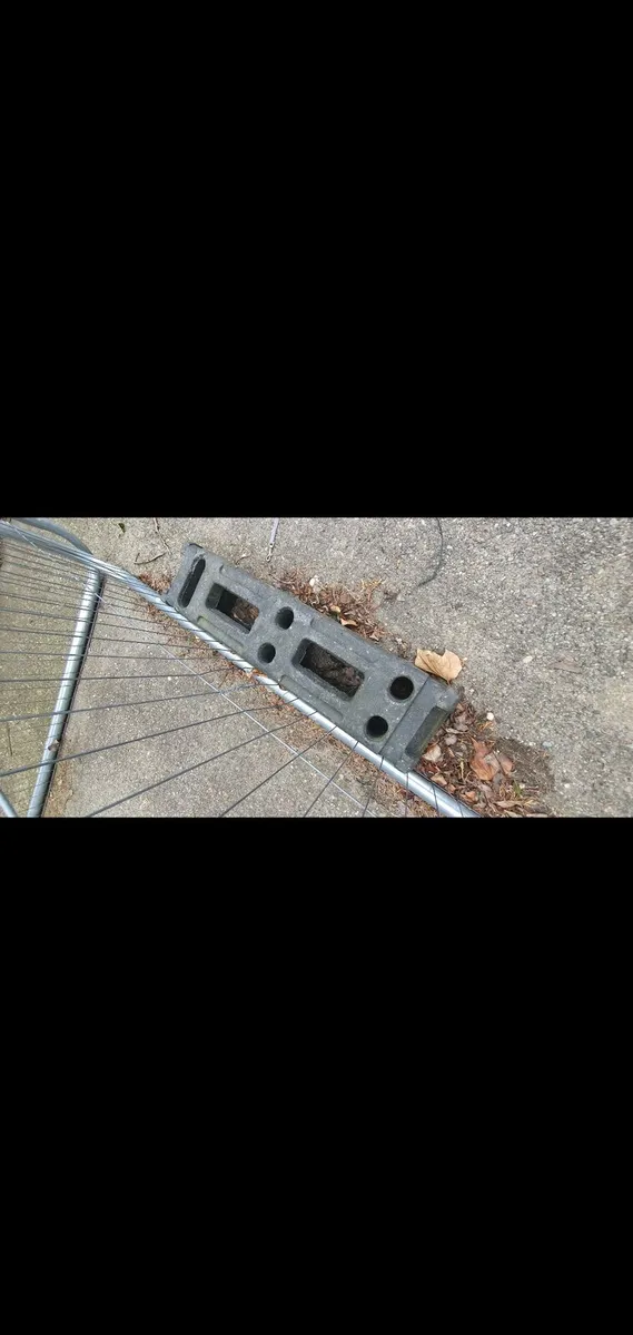 4 security panels - Image 3