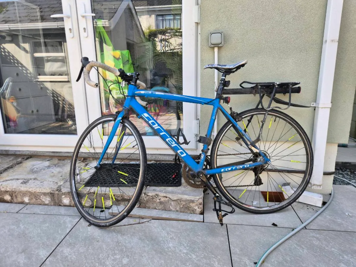 Carrera Zelos 51cm Road Bike. - Image 2