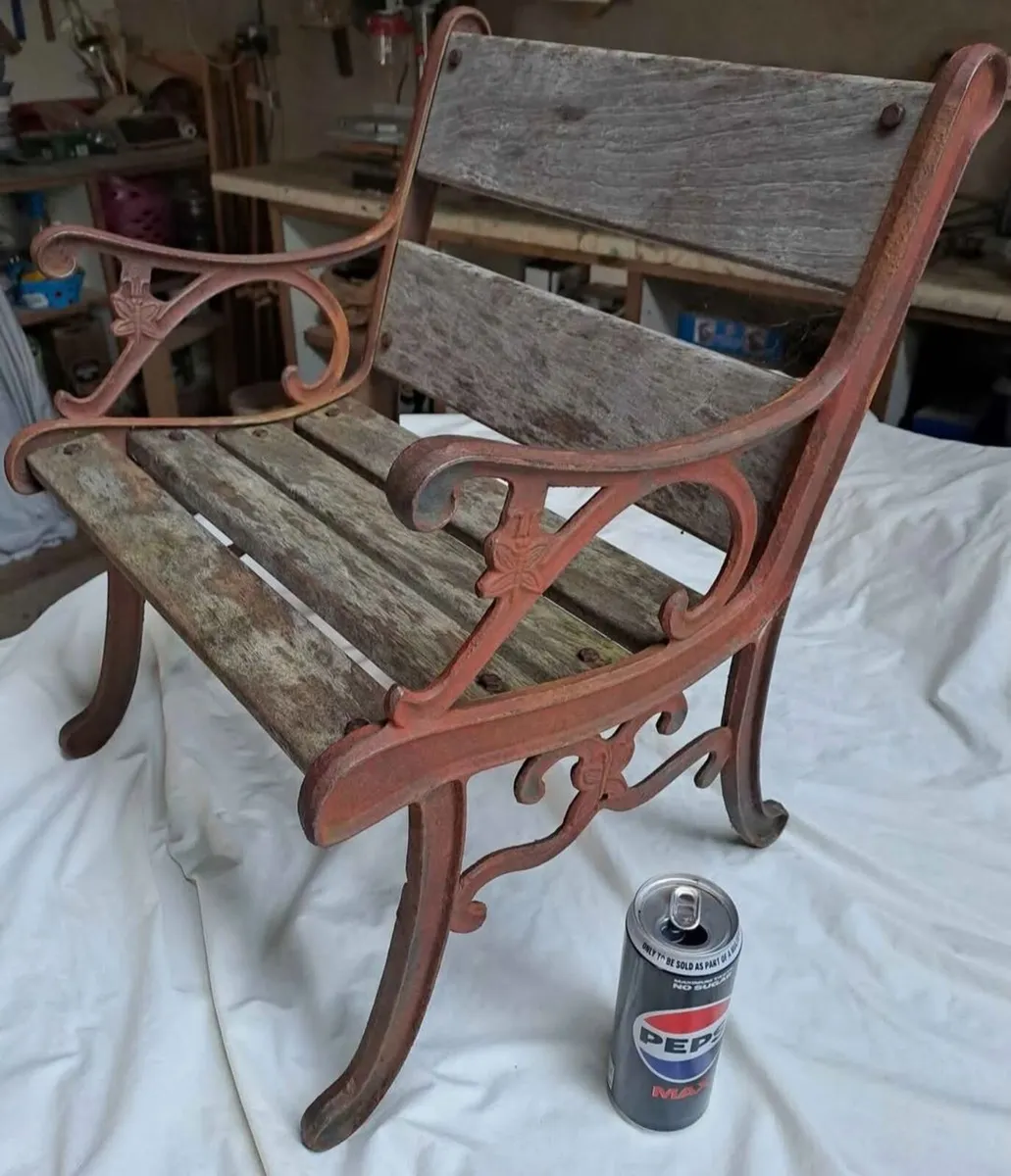 Cast iron chair ( Childs)