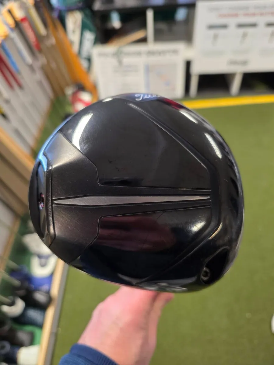 Titleist TSr2 Driver - Image 1