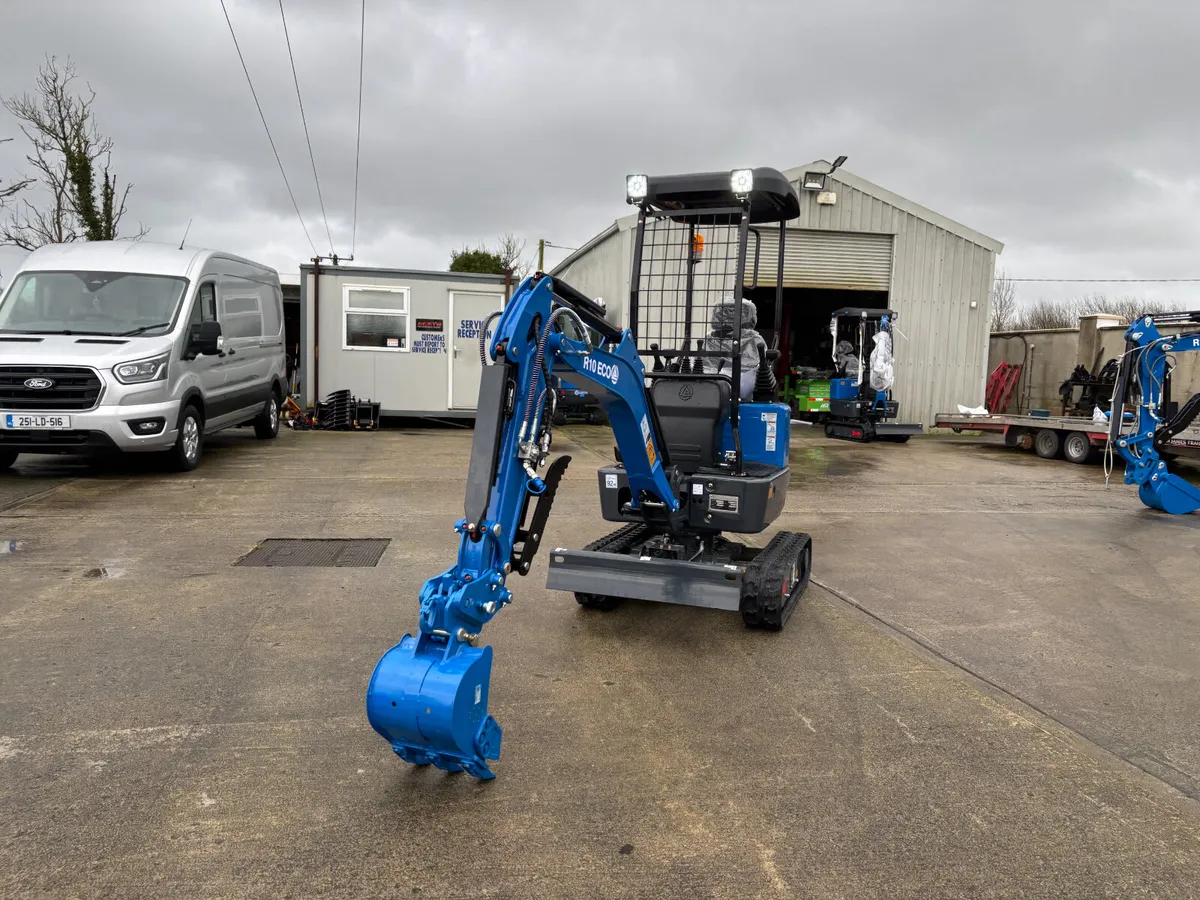 New Model Rippa R10 Mini Excavator - Image 2