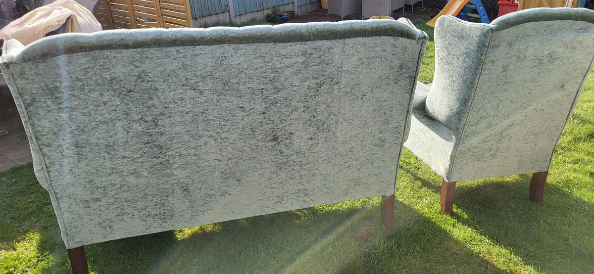 Fireside couch - Image 3