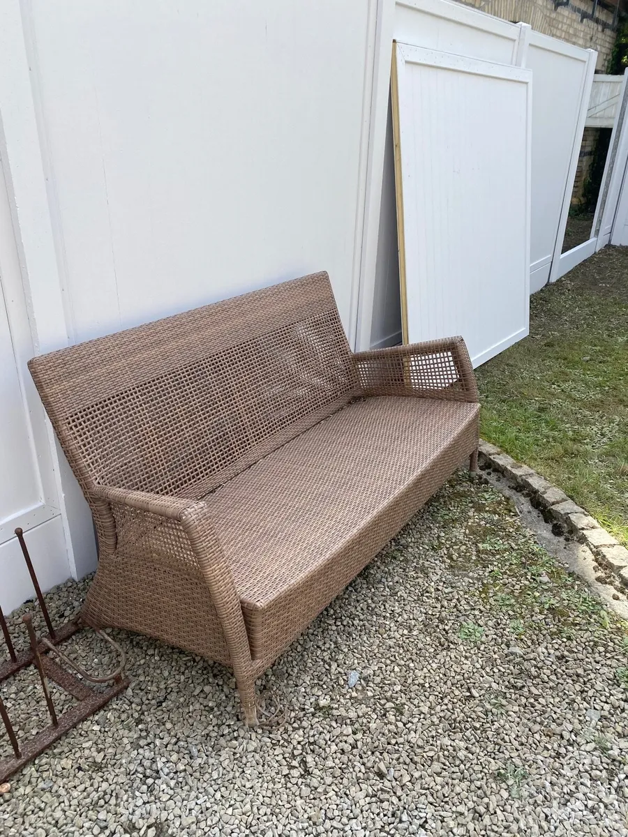 Rattan outdoor sofa - Image 2