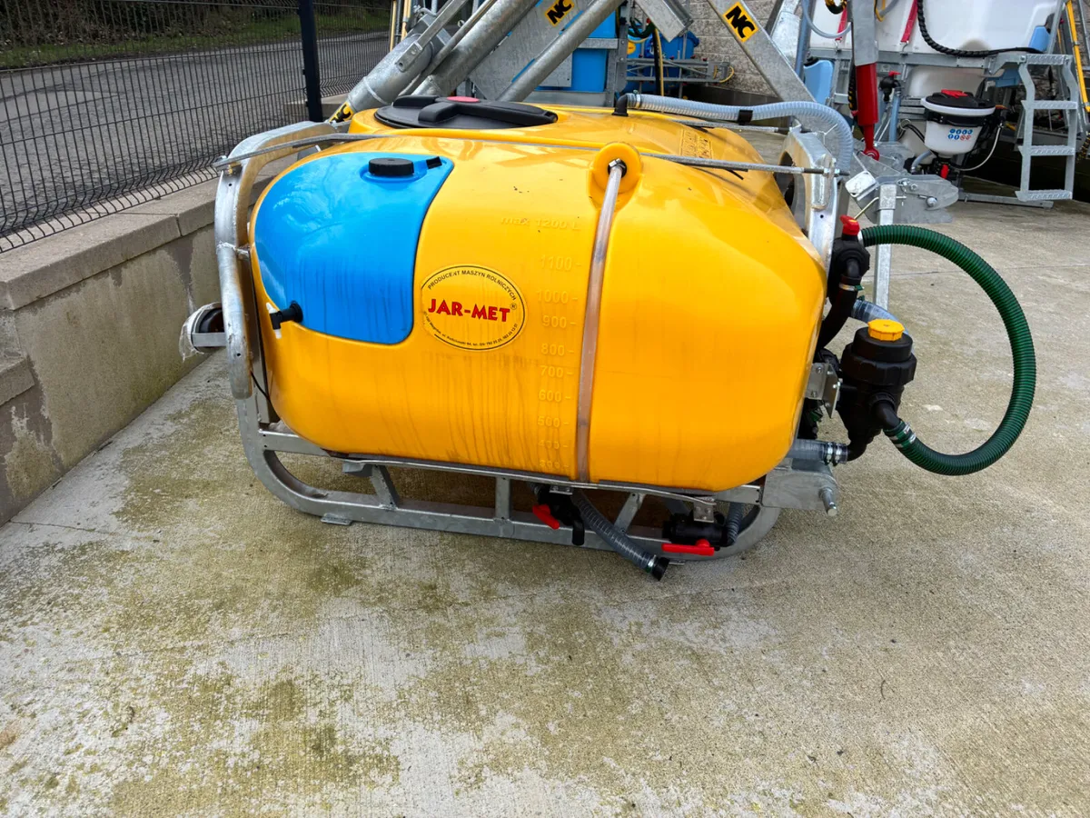 1200lt Front sprayer tank - Image 3