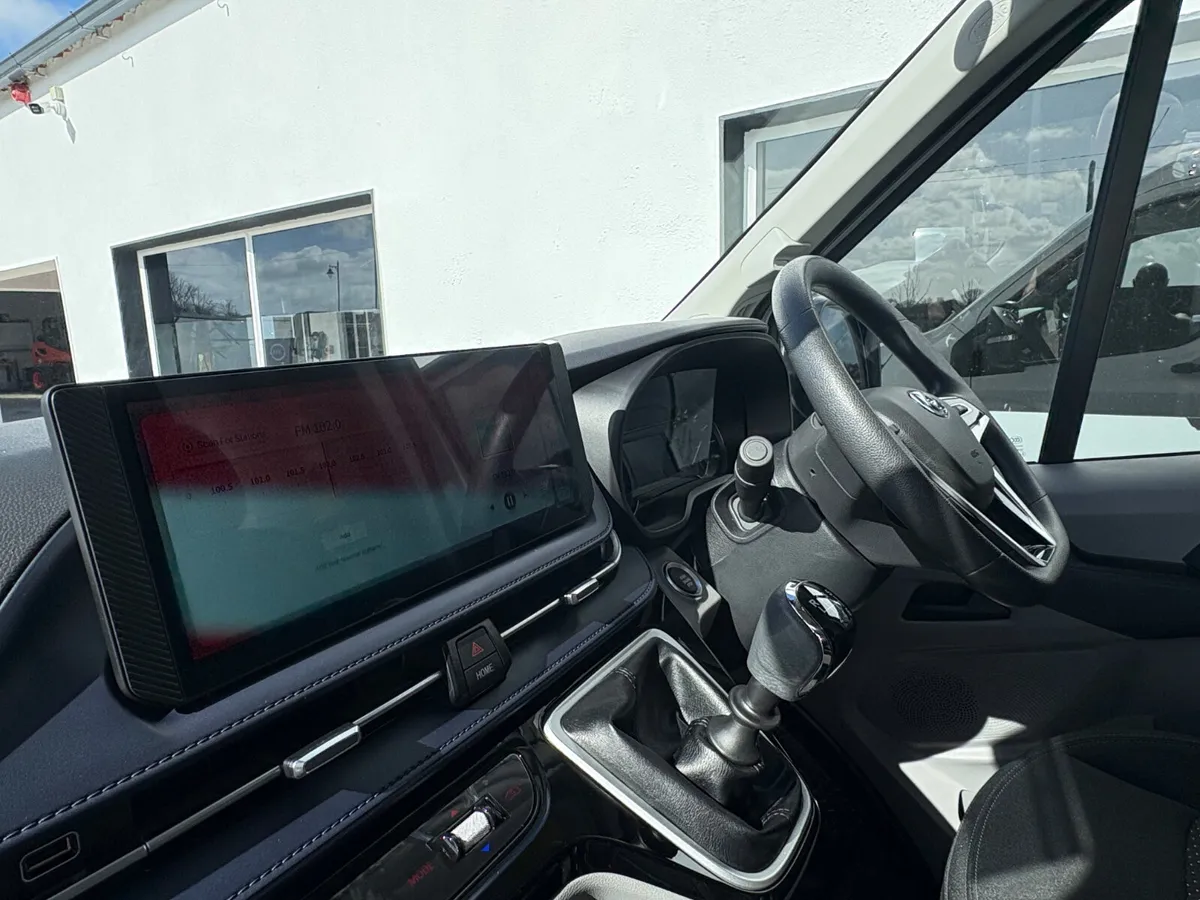 New Maxus Deliver 9 Tipper with tool box 2.0D - Image 3